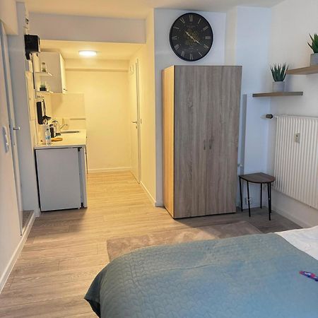 Maru Living M71 Apartment โคโลญ ภายนอก รูปภาพ